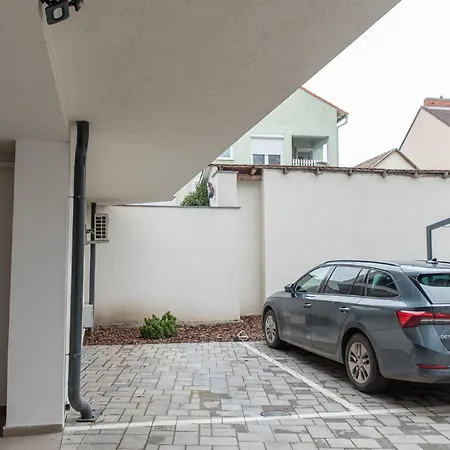 Apartman Mora *